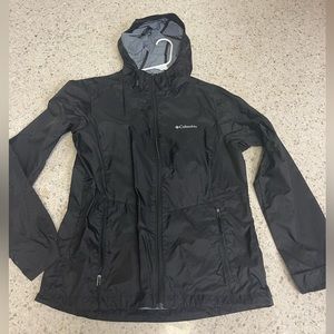 Columbia rain jacket size medium